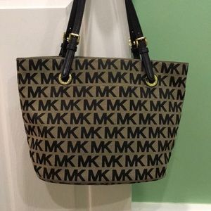 NWOT Michael Kors Bag